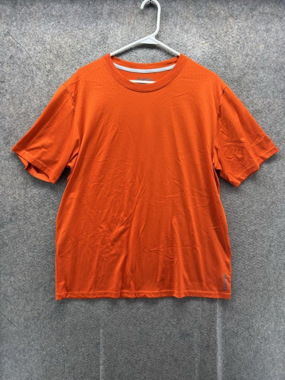 Reebok Shirt Mens Large Orange Short Sleeve Tagless Performance Athletic Top